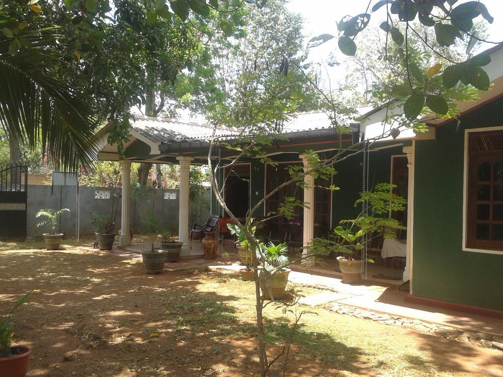 Elephant Safari Lodge Sigiriya Junction Хабарана Экстерьер фото