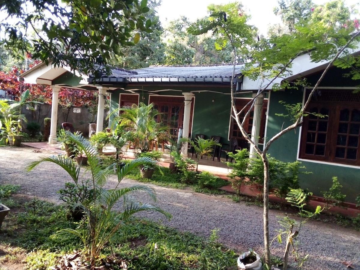 Elephant Safari Lodge Sigiriya Junction Хабарана Экстерьер фото